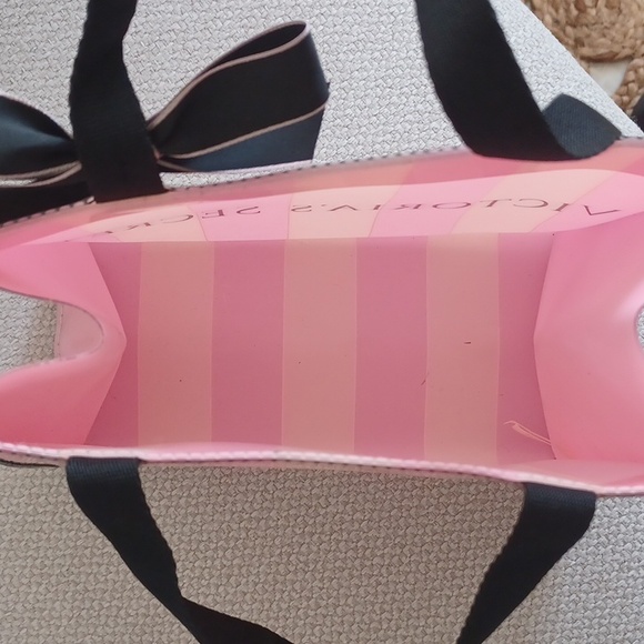 Victoria's Secret Reusable Collector's  Keepsake Thick Vinyl Gift Bag - Picture 8 of 11